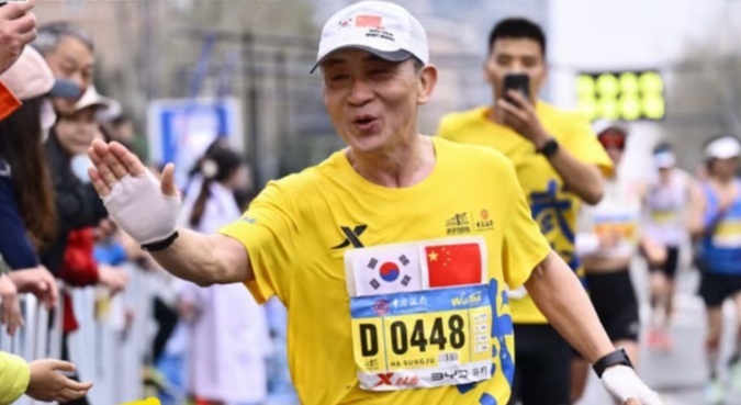 총영사, 2024 우한마라톤 대회 참가