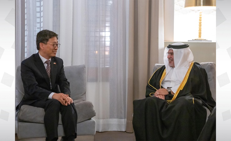 H.E. Ambassador Koo, HeonSang paid a courtesy call on His Royal Highness Prince Salman bin Hamad Al Khalifa, the Crown Prince and Prime Minister of Kingdom of Bahrain(3.27)
