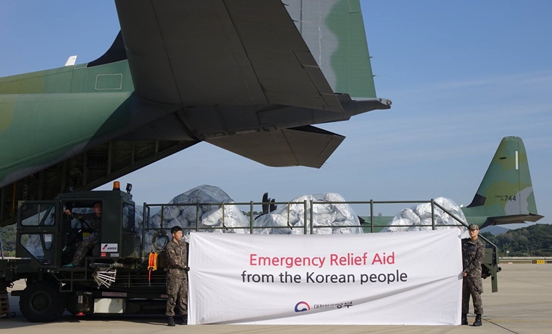 인도네시아 지진 피해 지원을 위해 군 수송기 파견기간 연장 