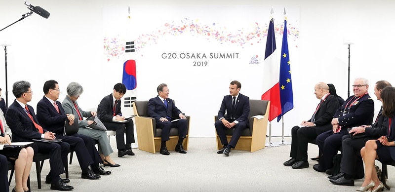 Korea-France Summit on Sidelines of G20 Summit in Japan