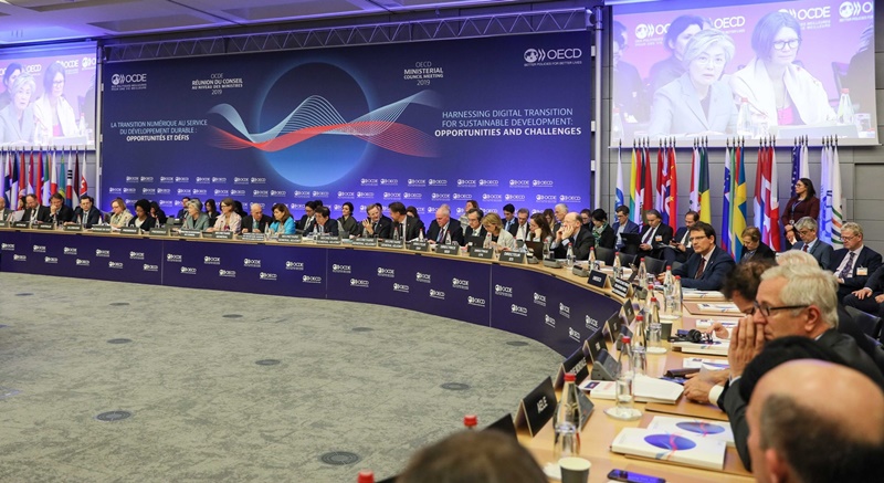 장관, 경제협력개발기구(OECD) 각료이사회 참석