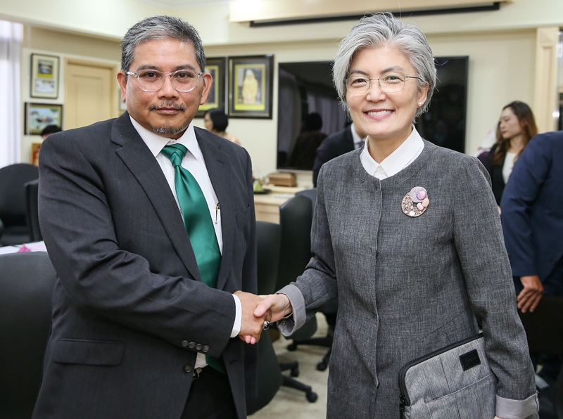 Foreign Minister’s Visit to Brunei