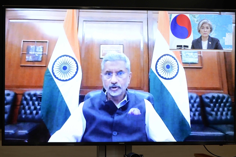 Video Conference between Foreign Ministers of ROK and India 
