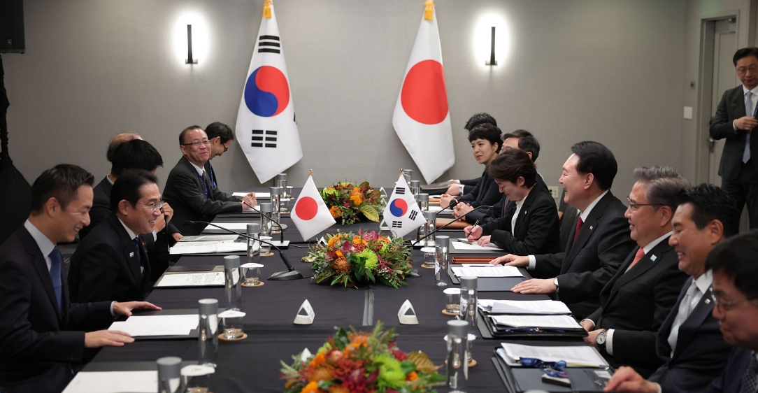 윤석열 대통령, APEC 정상회의 참석 계기 한일 정상회담