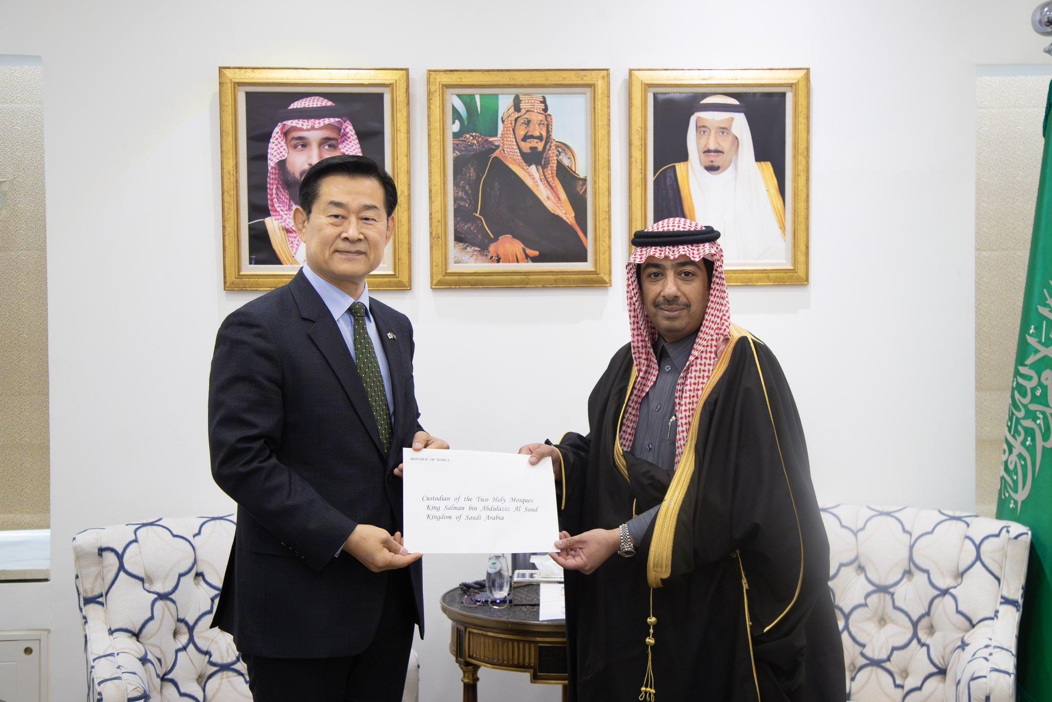 최병혁 대사, 사우디 외교부 의전장 앞 신임장 사본 제출