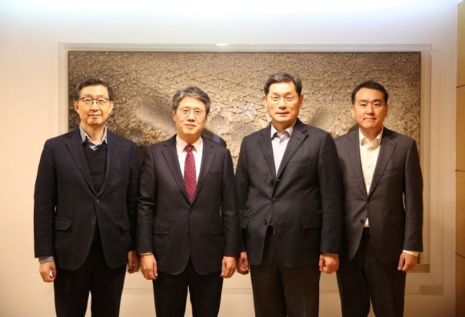 한국국제교류재단 이사장과의 만찬(2.26)