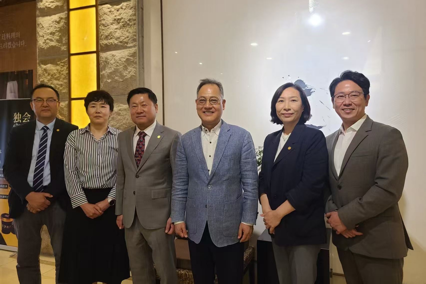 (5.7) 총영사, 윤봉길의사기념사업회 상해지부 임원진 오찬 간담회