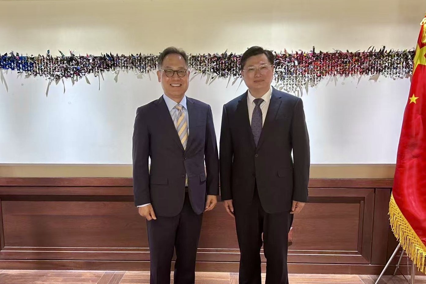 (5.28) 총영사, 저장성 자싱시 외사판공실 주임 접견