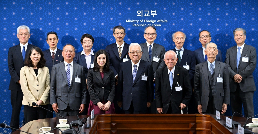 김진아 외교부 2차관, '일한문화교류기금' 대표단 접견