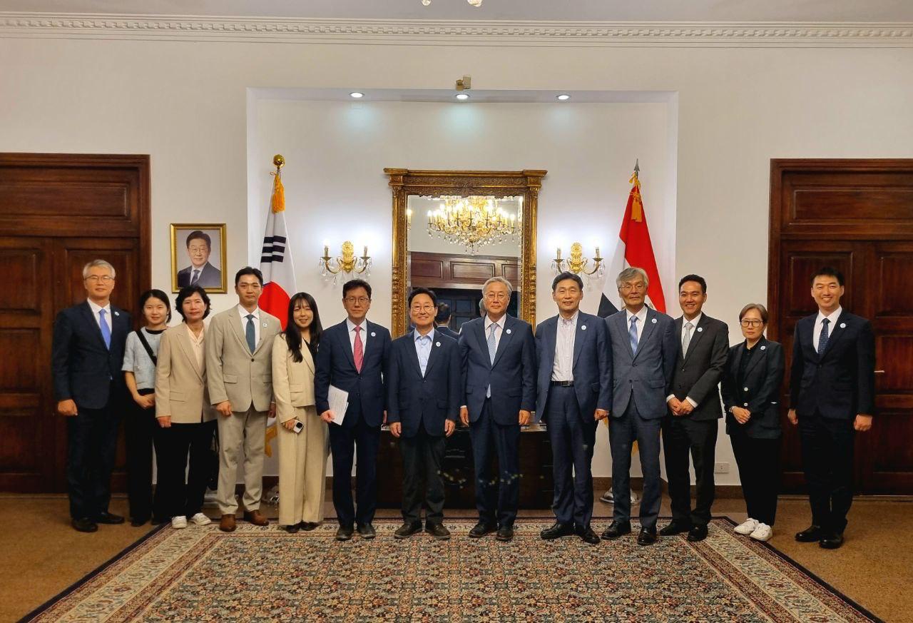 김용현 대사, 대통령 특사단 환영 관저만찬 개최