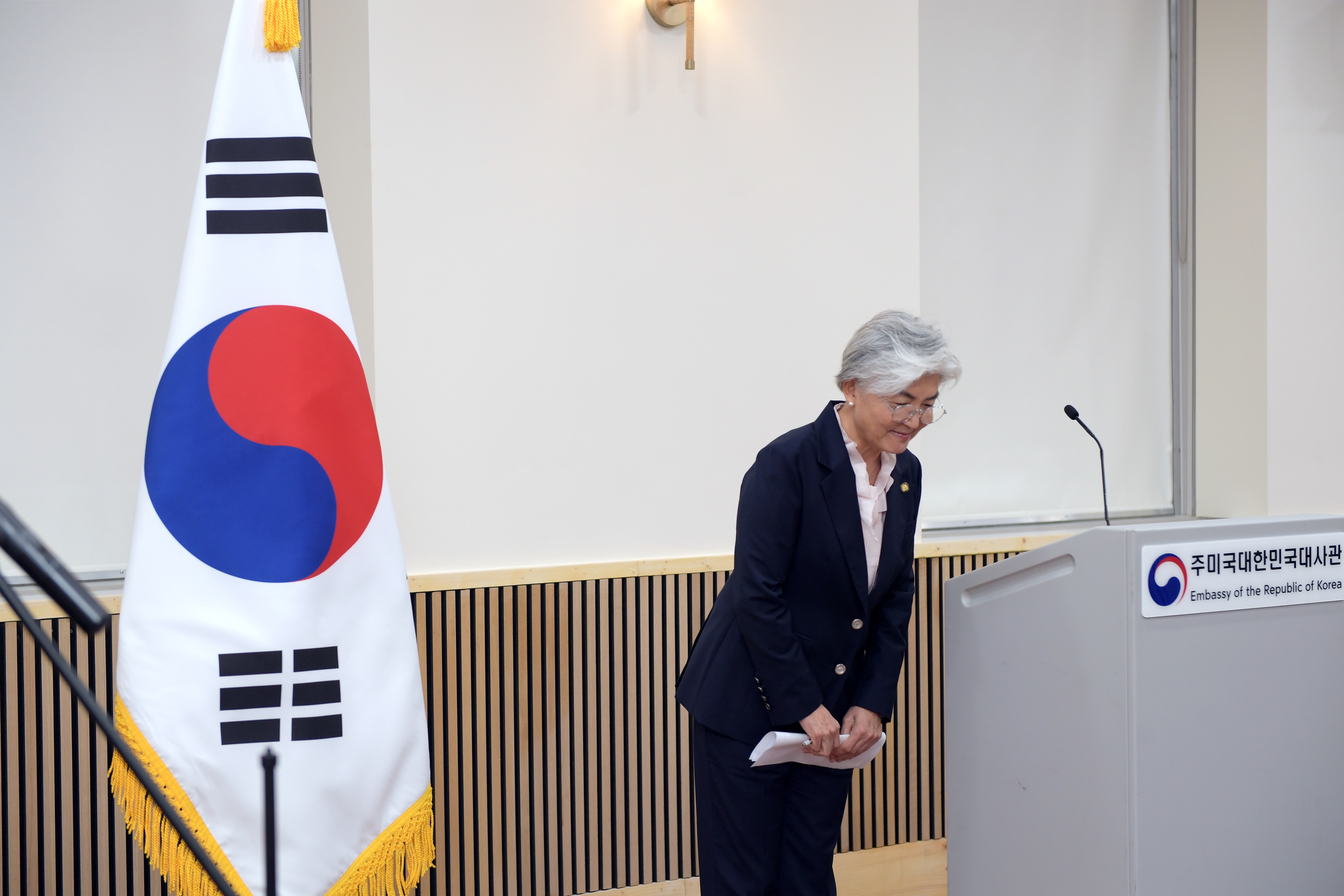 제29대 강경화 주미대사 취임식 개최 (10.6) 