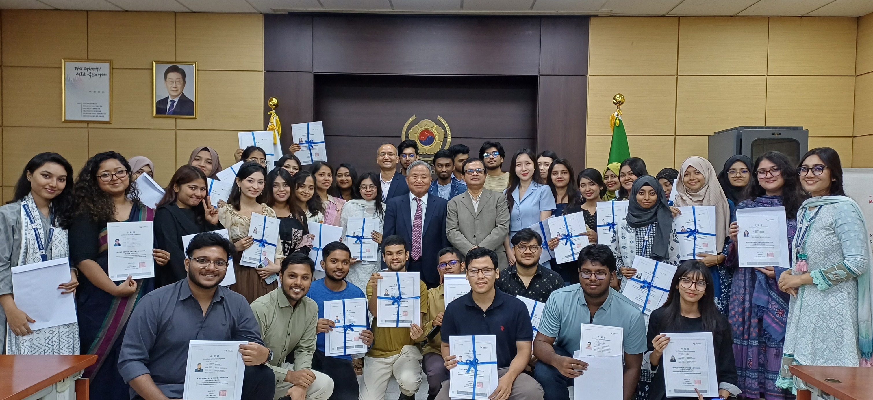 Lecture on King Sejong Institue, Dhaka2-IUB and Delivery the Certificates of Awards (Nov.18.)