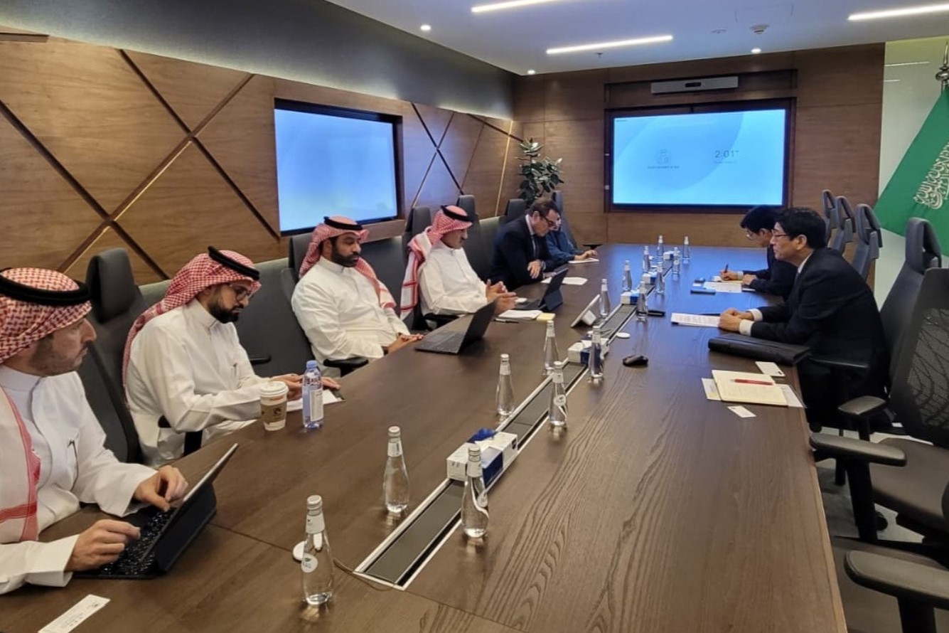 대사대리, 네옴 CEO 면담