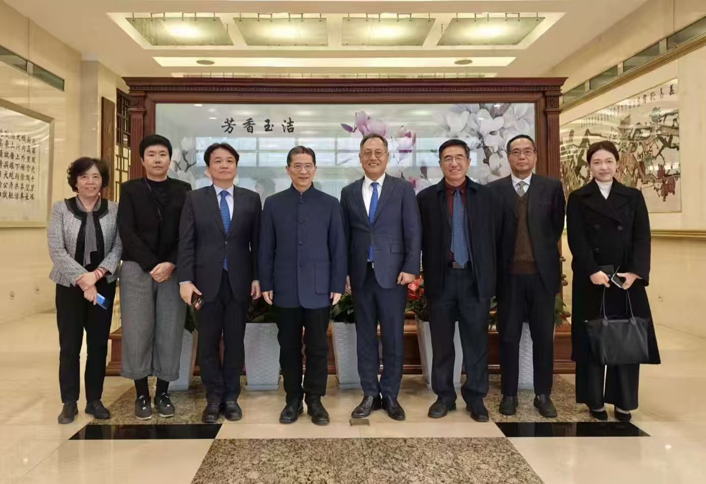 (12.16) 총영사, 상하이공공외교협회장 오찬 간담회