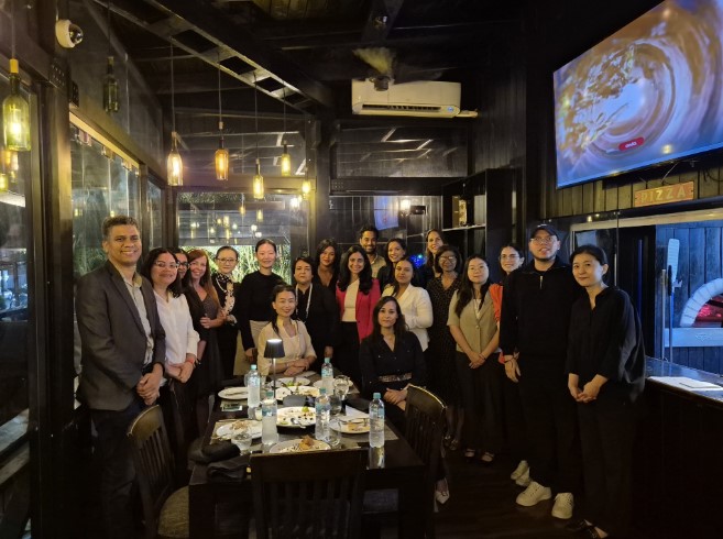 La Embajada de Corea realiza el encuentro de fin de año con exbecarios GKS 2025 (4 de diciembre)