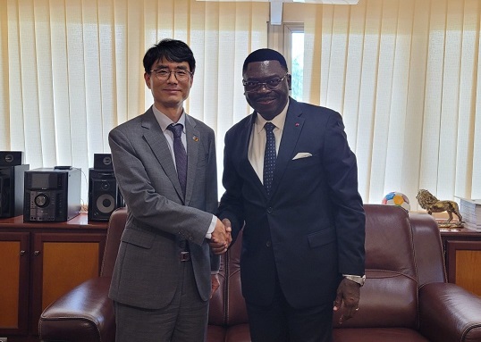 카메룬 대통령 비서실장 면담