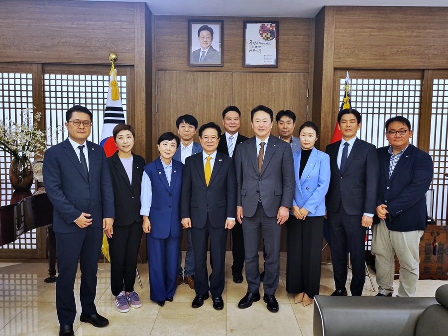 김창룡 대사, 민주평통 자문위원 초청 관저 만찬 