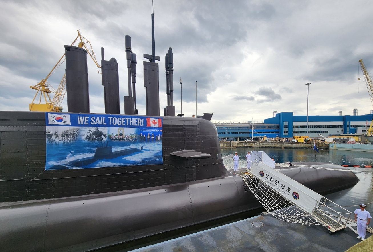 Ambassador Lim hosts Reception on the occasion of the ROK Submarine Visit