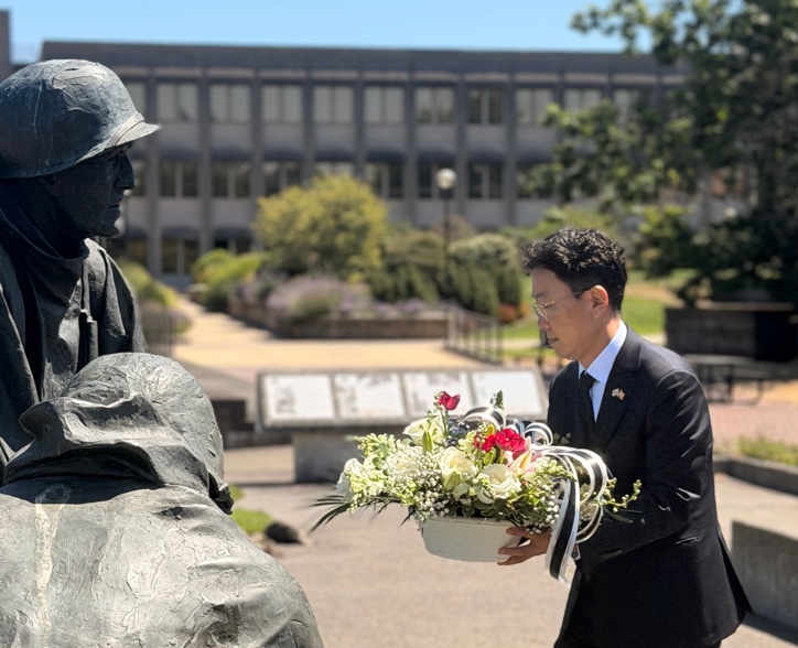 장성길 신임 시애틀총영사 부임…첫 일정은 올림피아 한국전 참전비 헌화