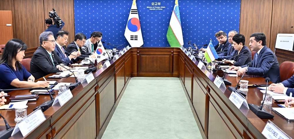 1st Korea-Uzbekistan Foreign Ministers’ Strategic Dialogue Takes Place