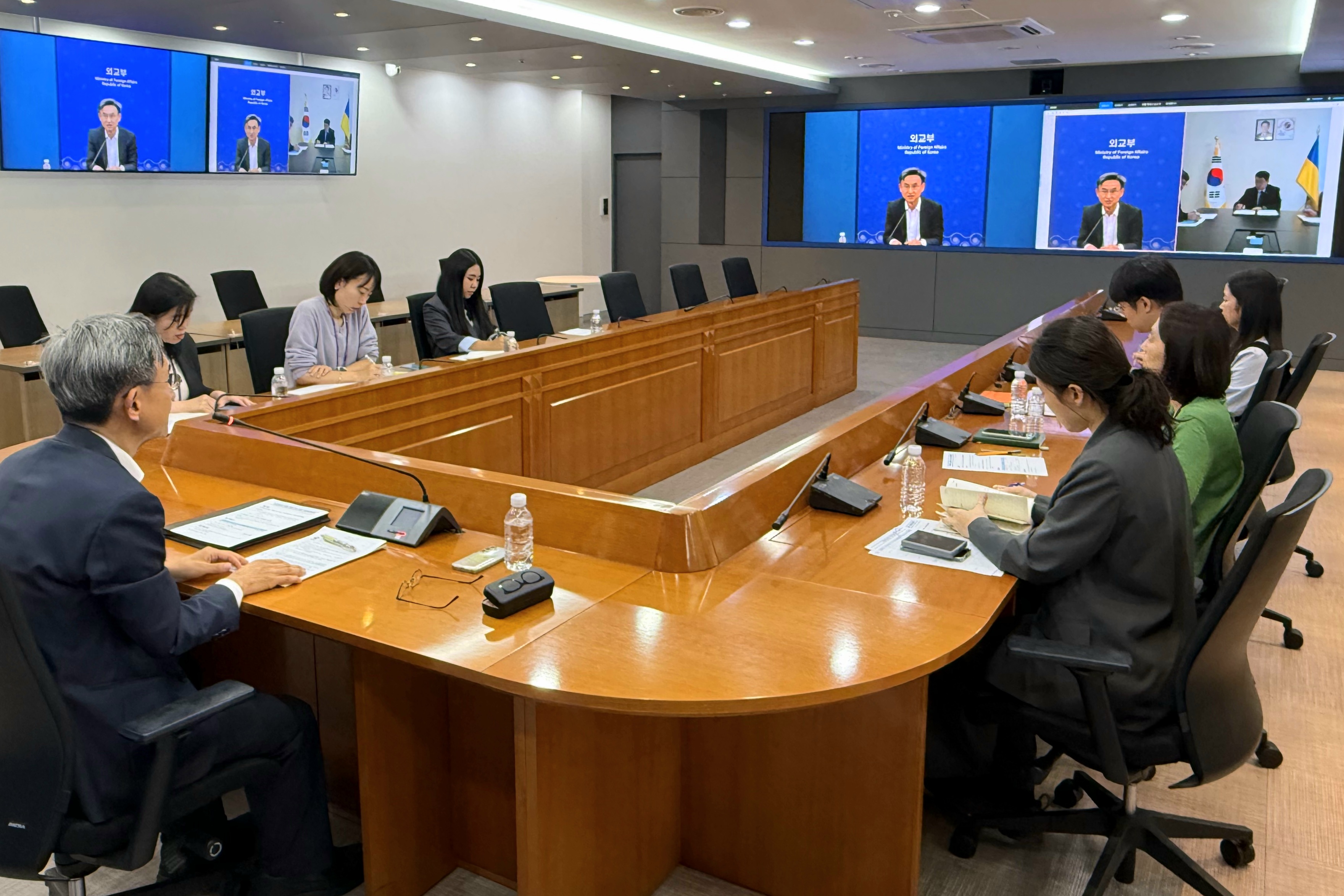 외교부, 우크라이나 상황 관련 본부-공관 합동 상황점검회의(10.1.) 개최