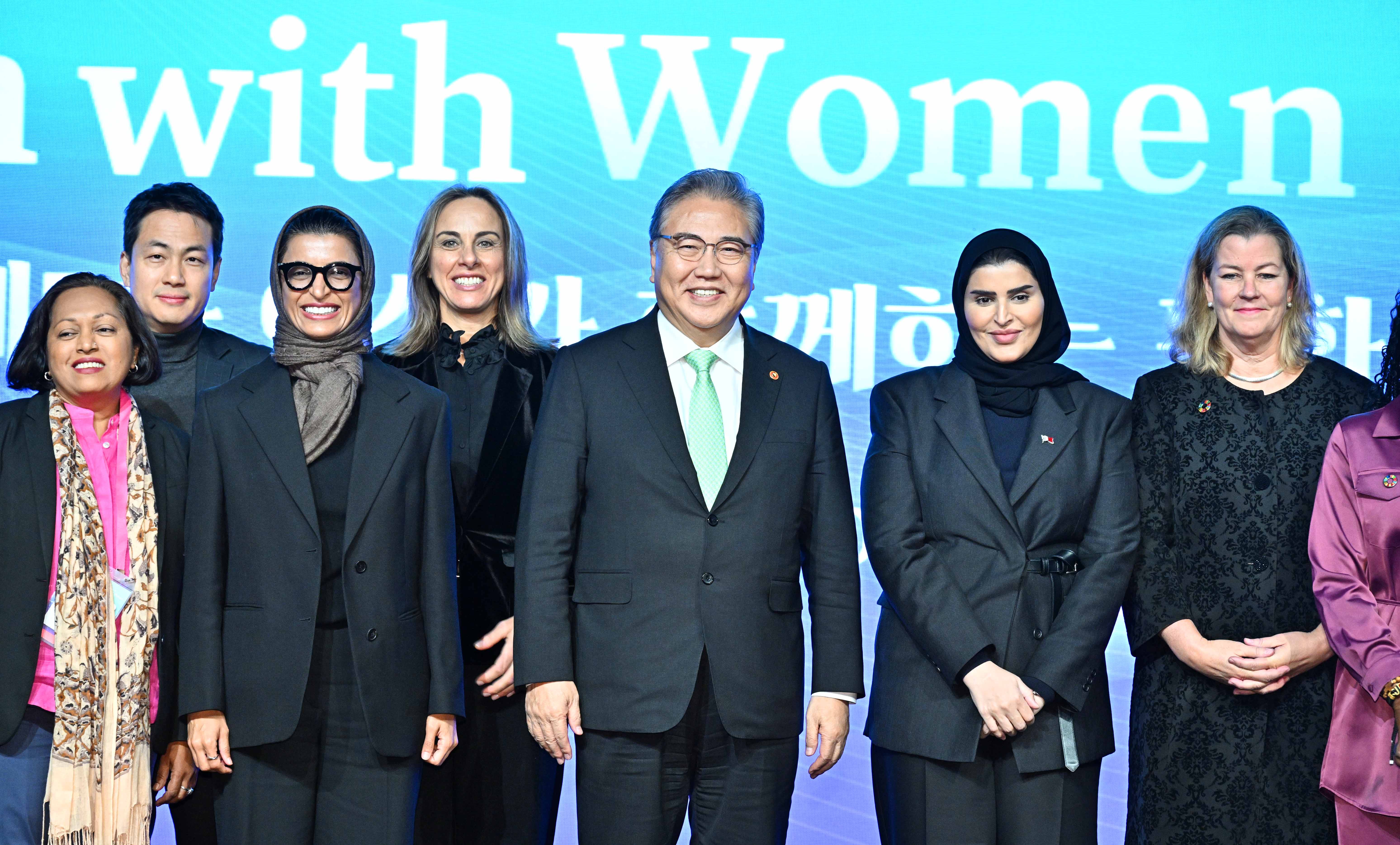 박진 장관, 제5차 여성과 함께하는 평화 국제회의 개최