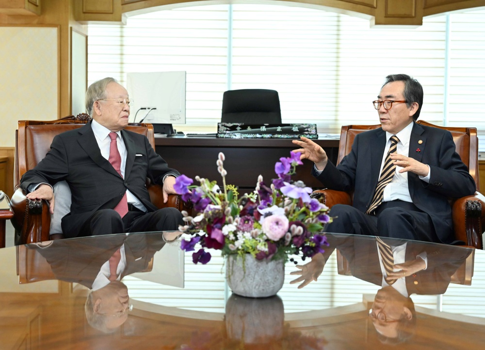 조태열 장관, 한국경영자총협회 방문 손경식 회장 면담