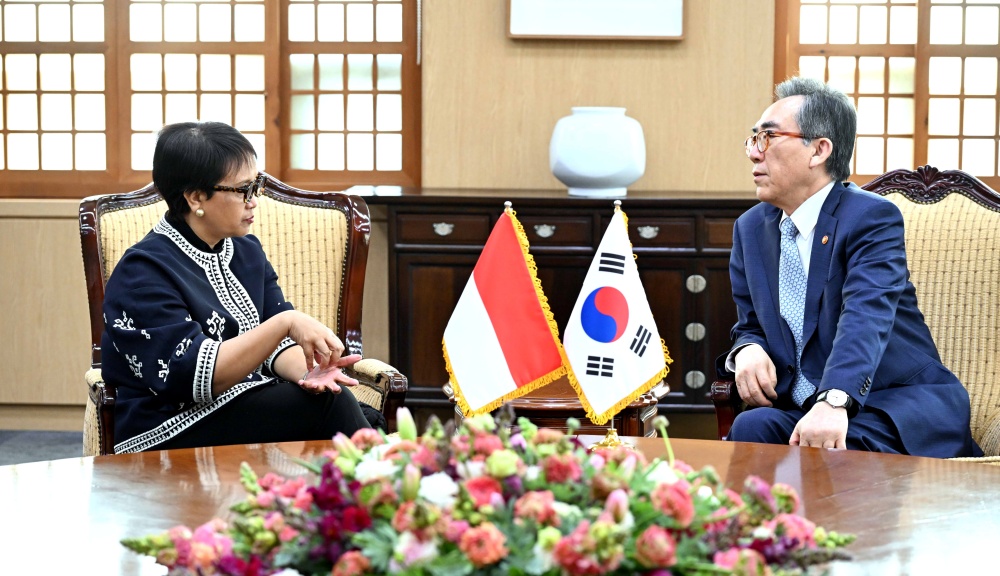 조태열 장관, 제3차 민주주의 정상회의 계기 한-인도네시아 외교장관회담
