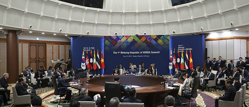 Opening Remarks by President Moon Jae-in at Joint Press Conference Following 1st Mekong-Republic of Korea Summit