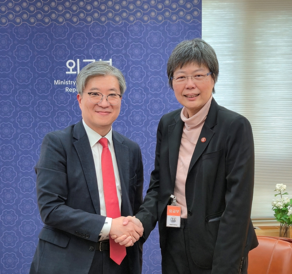경제외교조정관, 싱가포르 연합조보 사장 면담 (10.23.)