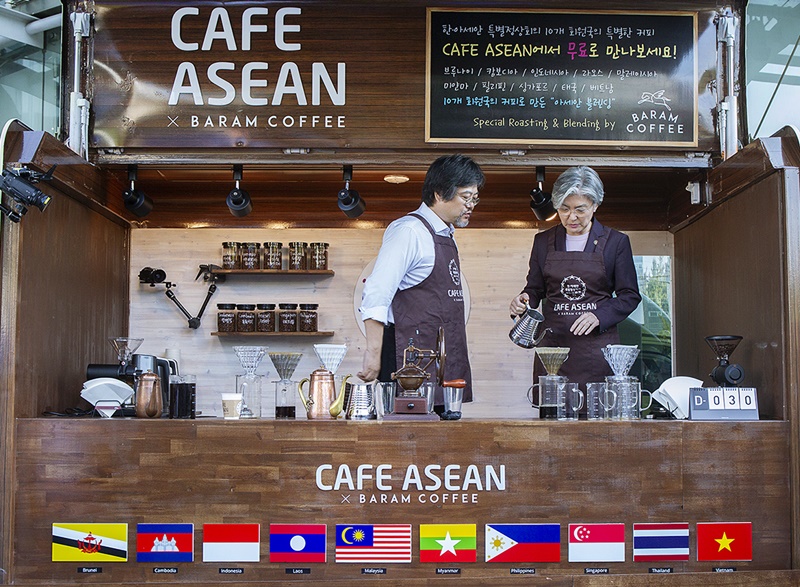 2019 한·아세안 특별정상회의 D-30 기념 움직이는 홍보부스 ‘카페 아세안(CAFE ASEAN) ’ 전국 운영 시작 