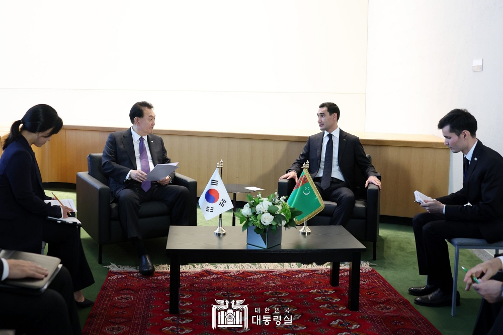 윤석열 대통령, 유엔총회 계기 투르크메니스탄 대통령과 정상회담 개최