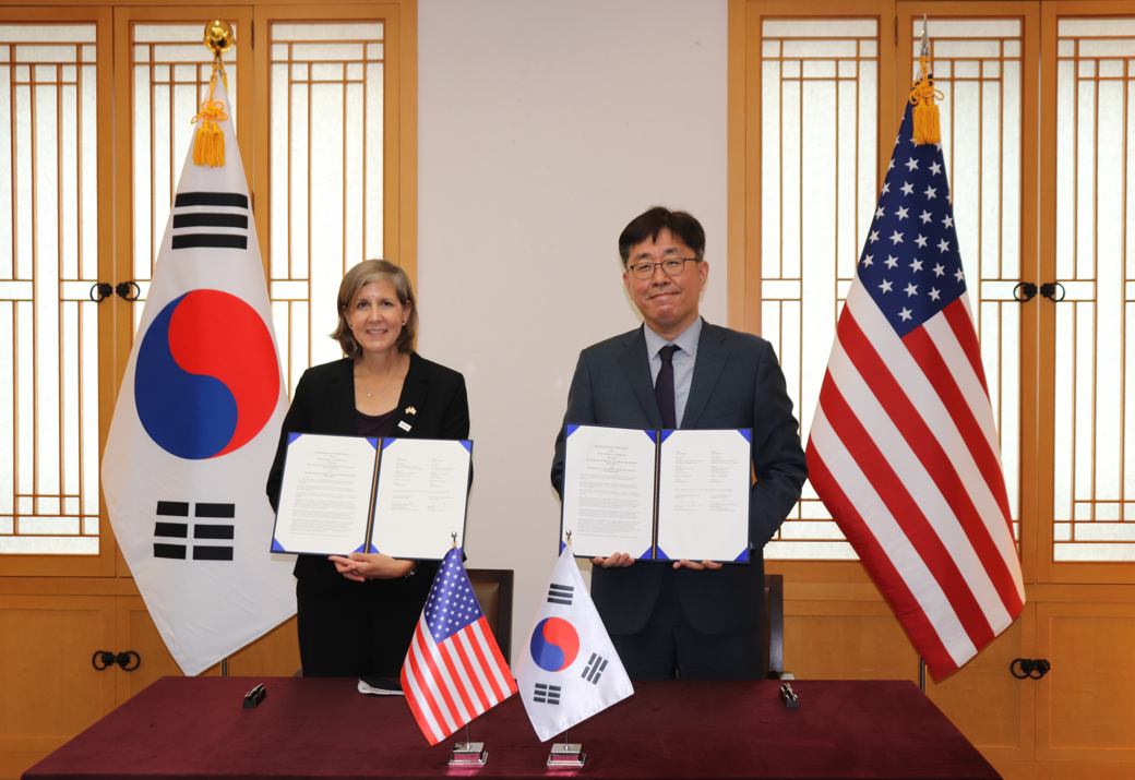 한-미 개발협력 양해각서(MOU) 개정 및 한-미 개발협력 정책협의회 개최 상세보기|한미 관계 동향 | 주미국 대한민국 대사관 주미국 대한민국... 