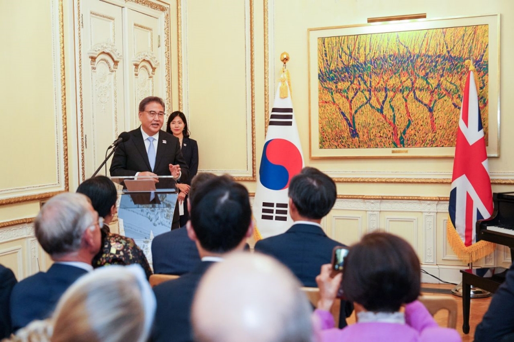 한국전 참전 기념비 헌화, 한-영수교 140주년 기념 한국의 밤 참석