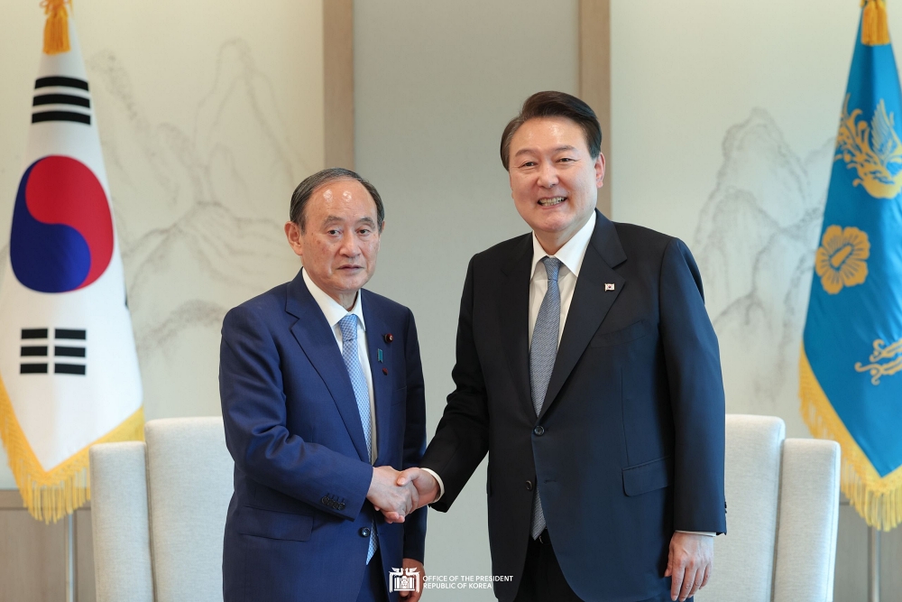 President Yoon had talks with former Prime Minister of Japan Suga