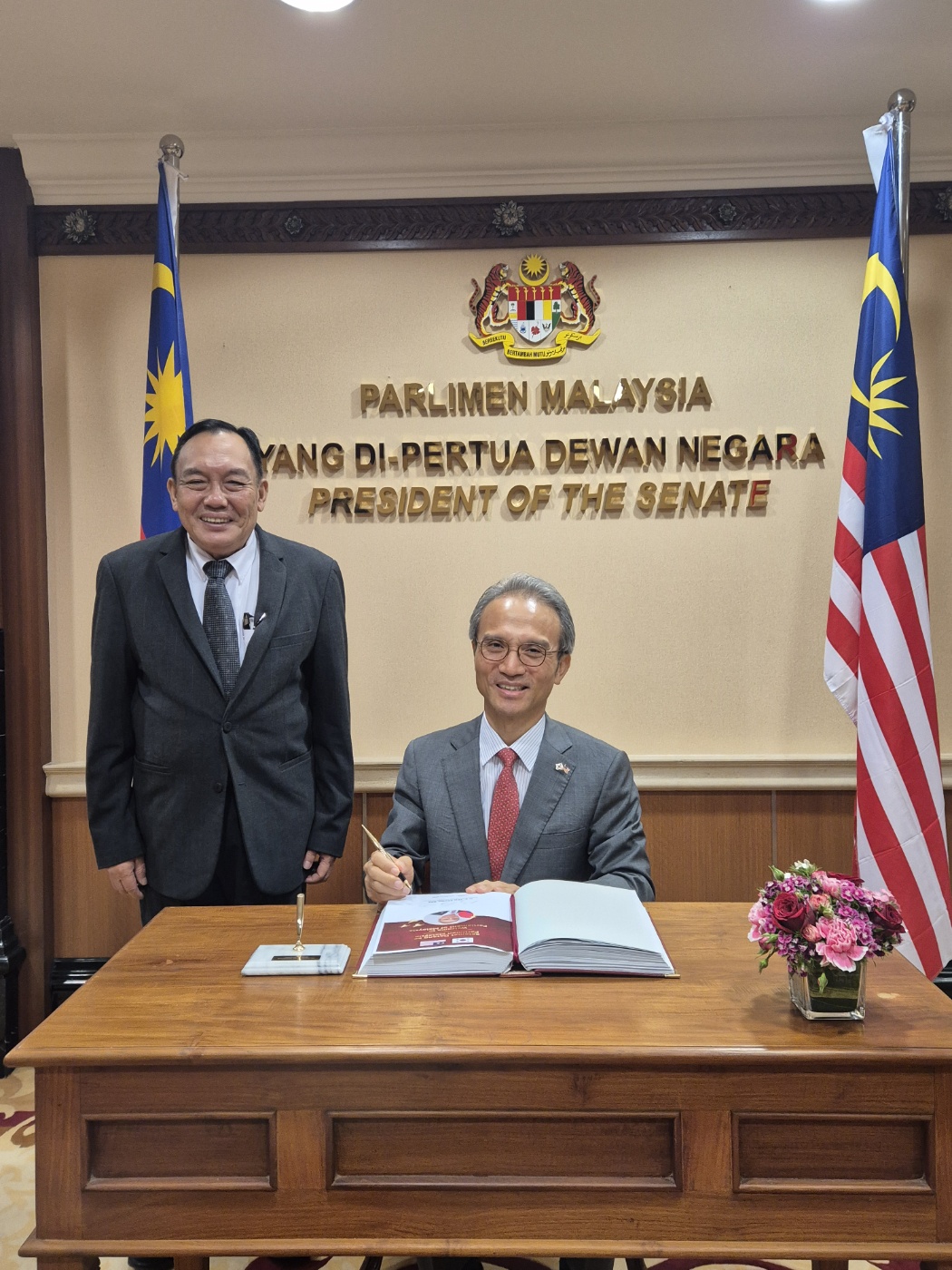 말레이시아 상원의장 및 하원의장 면담 상세보기|공관장 활동사항 | 주말레이시아 대한민국 대사관