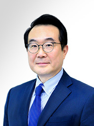 제2차관 이 도 훈 (李 度 勳)