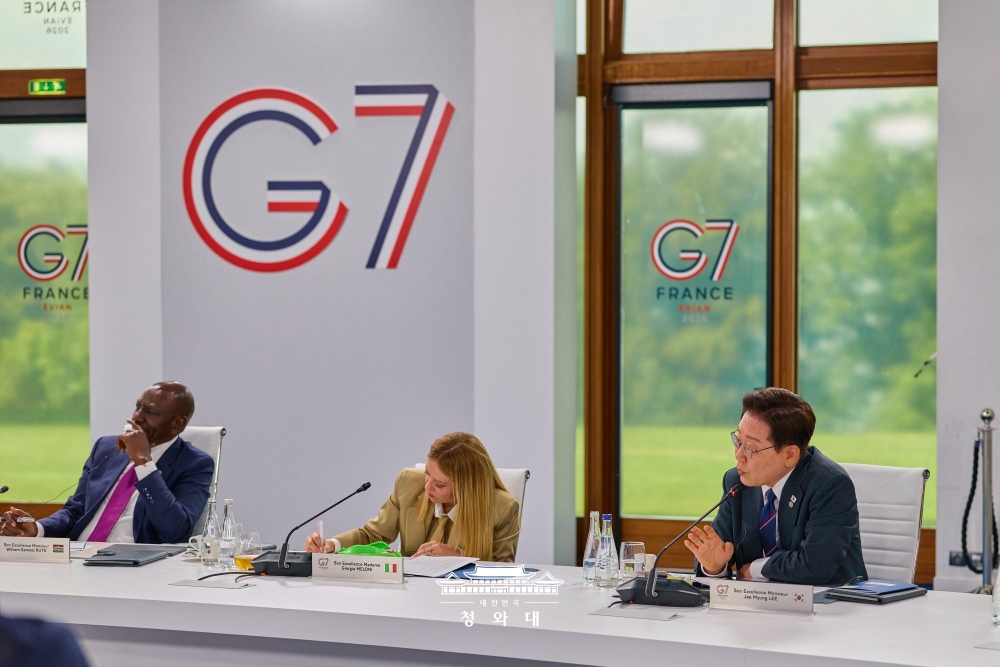 이재명 대통령, 에비앙 G7 정상회의 세션1 참석