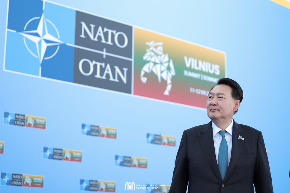 President Yoon pledges to share more military intel with NATO