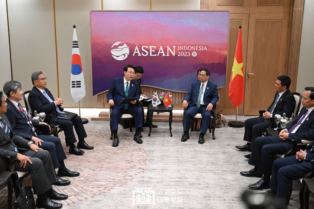 윤석열 대통령, 아세안 관련 정상회의 계기 베트남 총리와 양자회담 개최