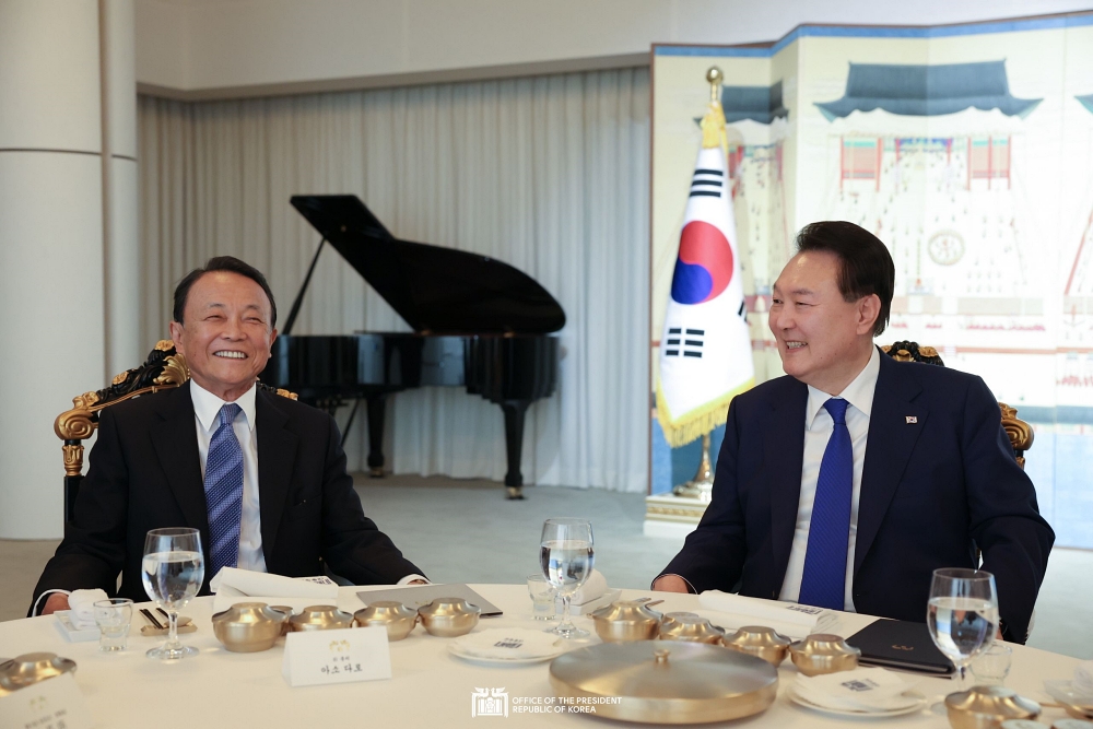 President Yoon invites former Japanese Prime Minister for dinner, and to hold summit with German Chancellor
