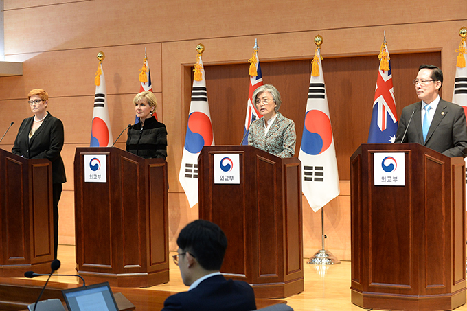 한-호주, 양국관계 격상 및 북핵 미사일 대응 공조 등 안보, 국방협력 강화 방안 논의 한-호주, 양국관계 격상 및 북핵 미사일 대응 공조 등 안보, 국방협력 강화 방안 논의